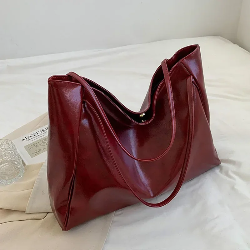Adeline - Borsa a Spalla La Perfetta Fusione di Stile e Funzionalità