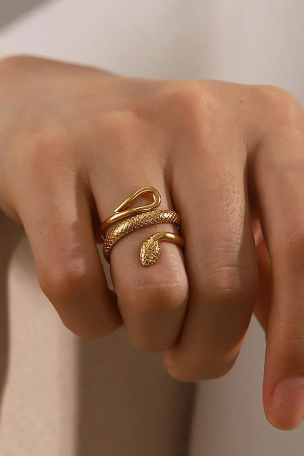 Dakota - Anillo Veneno, pieza llamativa y audaz