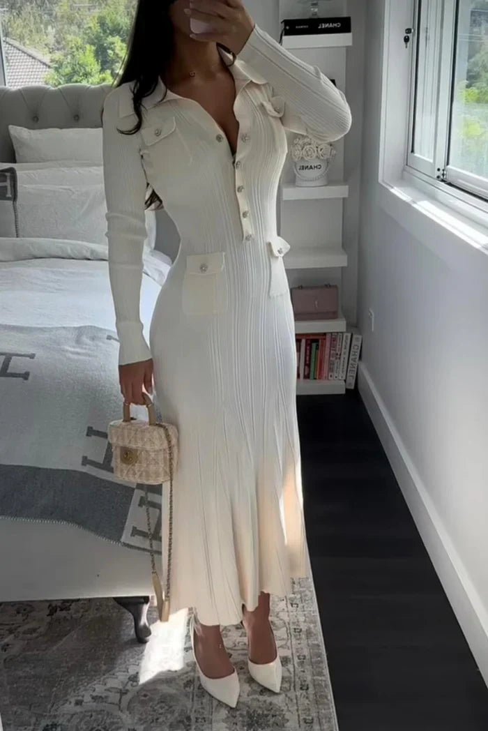 Leilani - Abito Maxi in Maglia con Dettagli di Bottoni Dorati