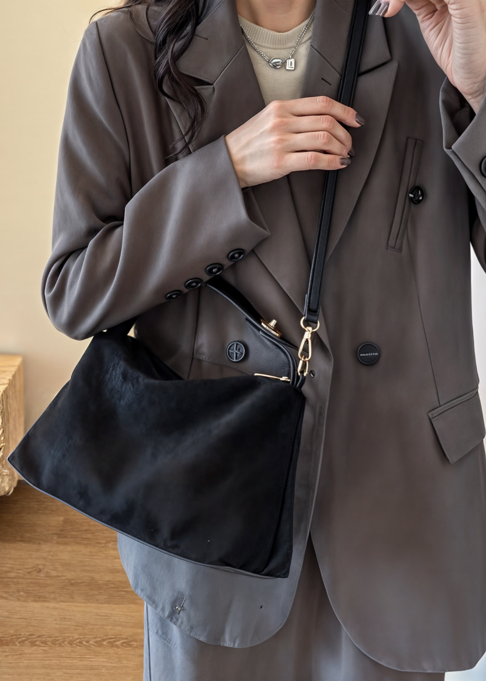 Luna - Faux Suede Bag MM