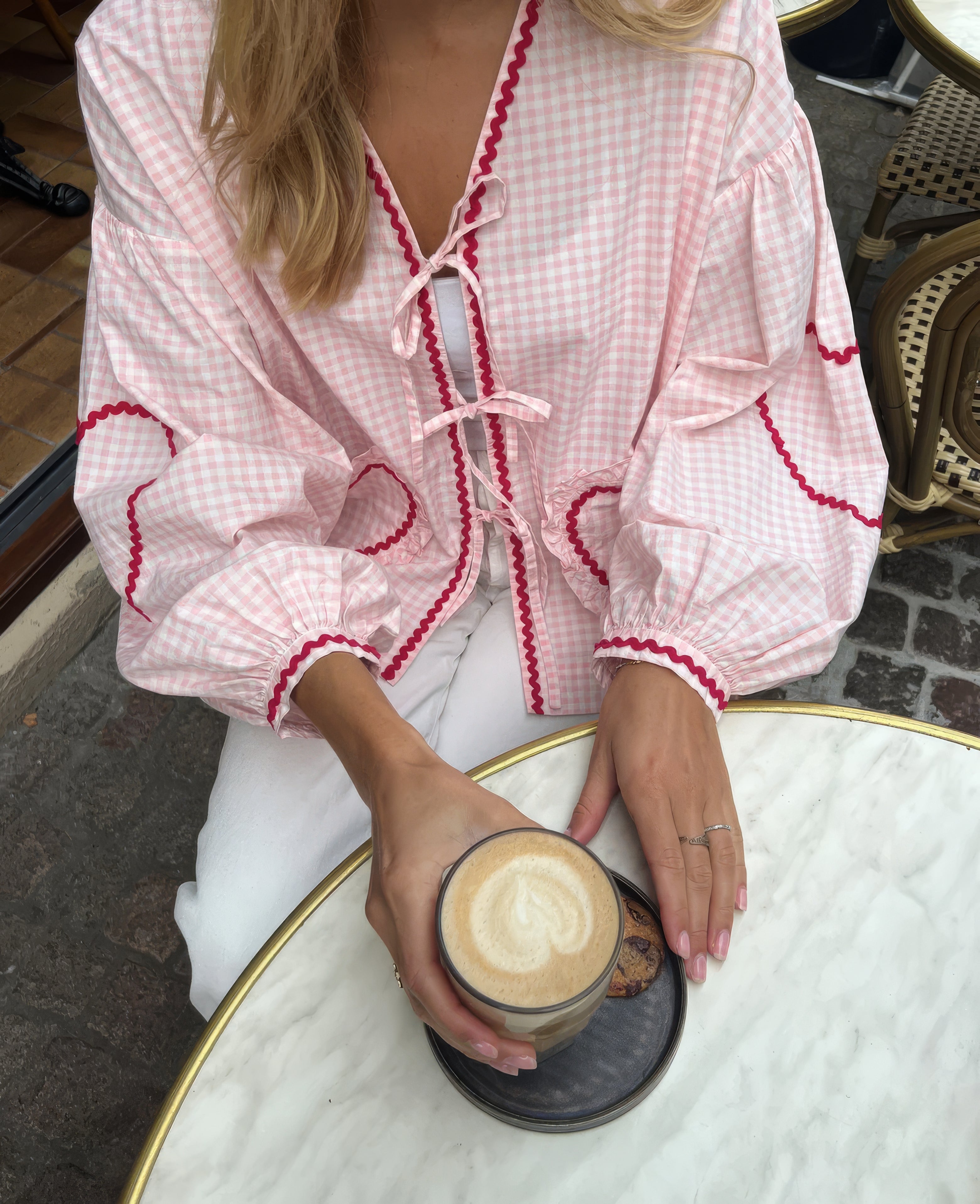 Fenna - Blusa in cotone ricamata con cuore, romantica e alla moda
