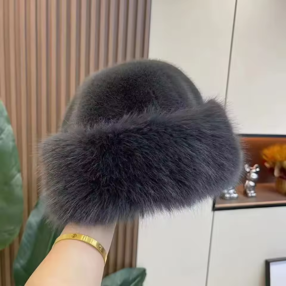 Nova - Faux Fur Winter Hat Stay Warm in Luxe Style