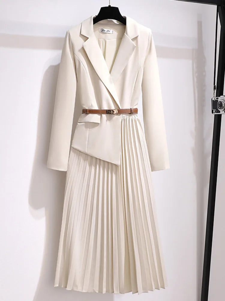 Rory - Abito blazer plissettato con cintura