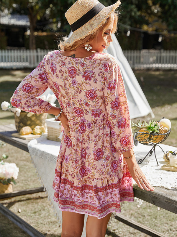 Maya - Bohemian Floral Print Dress with V-Neck and Tiered Skirt