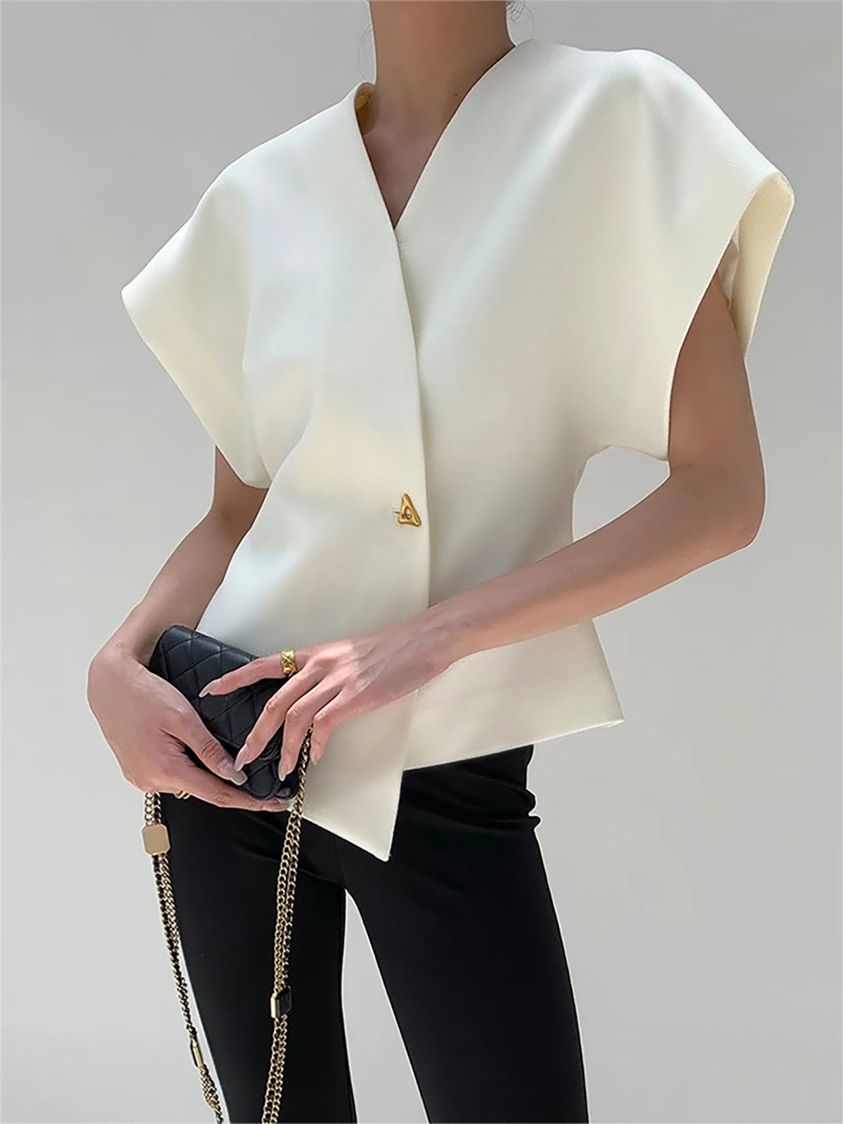 Callie - Blusa con botones y escote en V