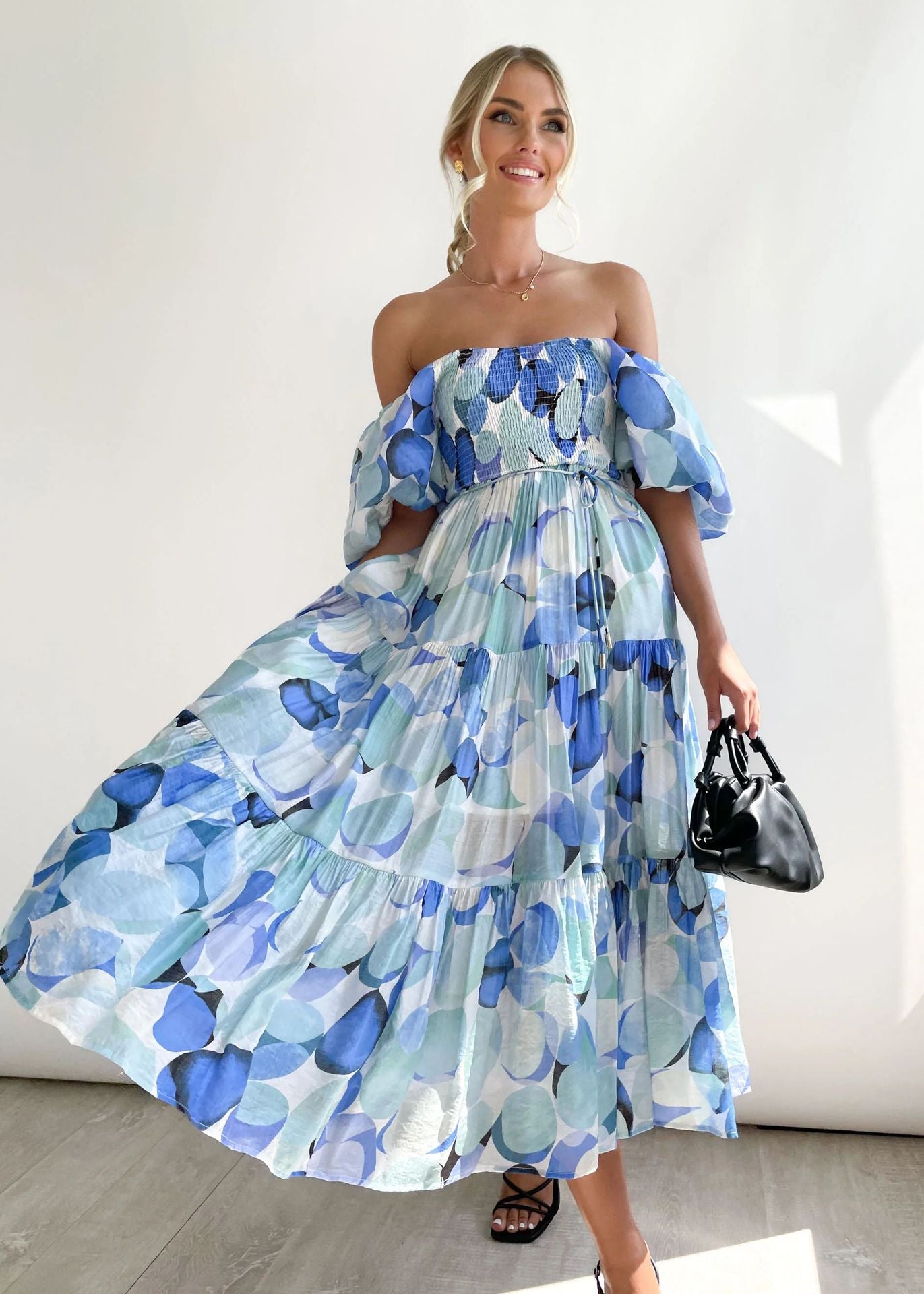 Seraphina - Abito midi floreale con spalle scoperte, romantico ed elegante