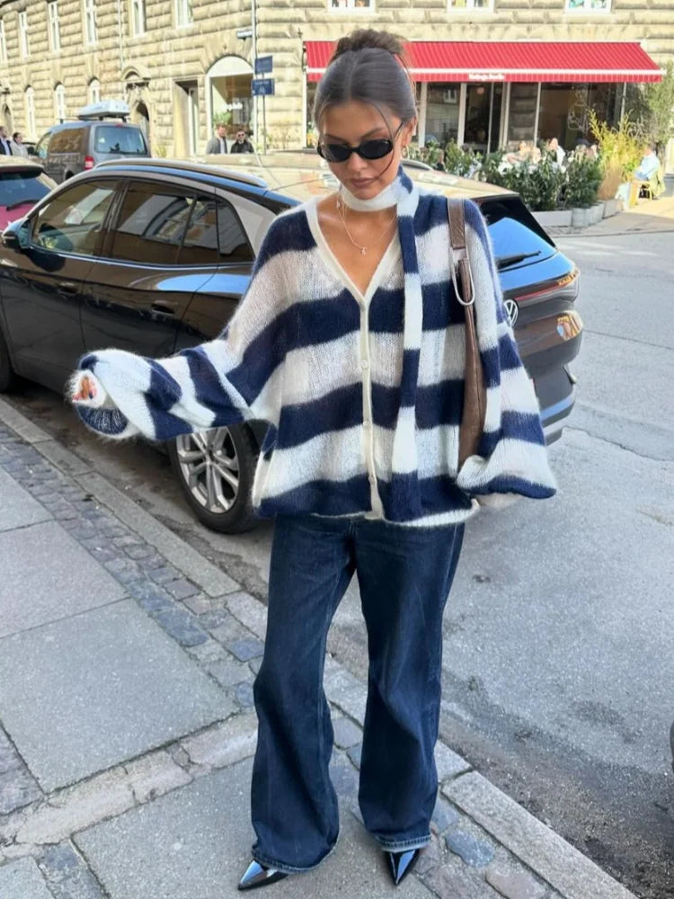 Jana - Set Cardigan e Sciarpa per un'Eleganza Senza Sforzo