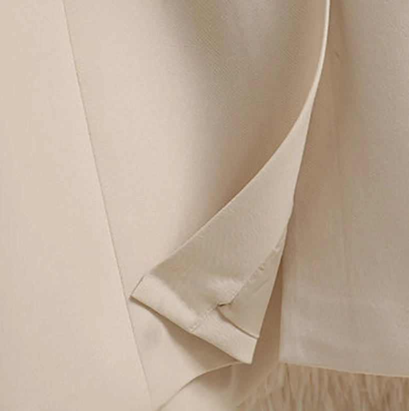 Maya - Blazer Moderno con Cintura e Vestibilità Slim