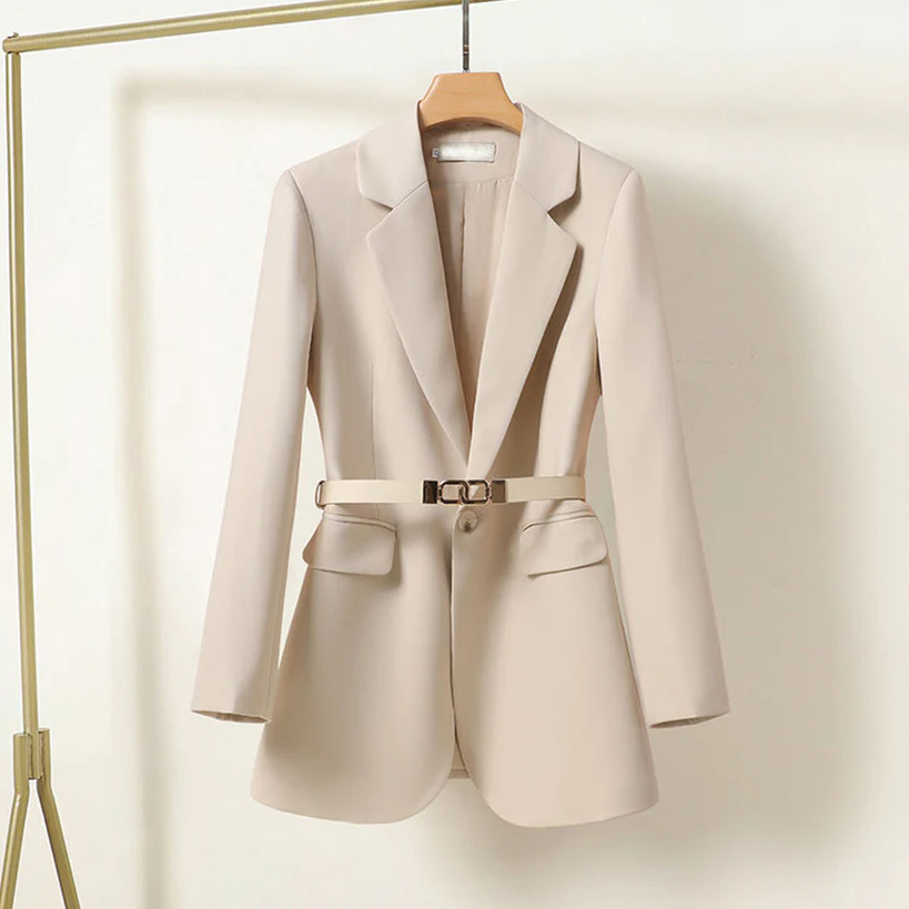 Maya - Blazer Moderno con Cintura e Vestibilità Slim