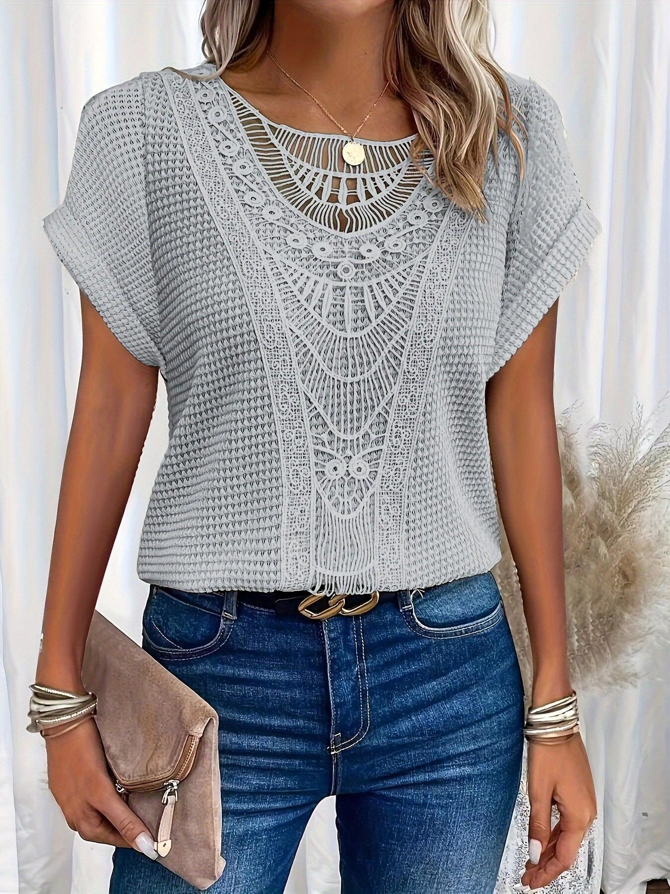 Lexi - Top con dettagli in pizzo intricati