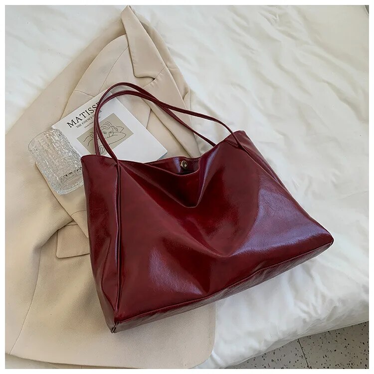 Adeline - Borsa a Spalla La Perfetta Fusione di Stile e Funzionalità