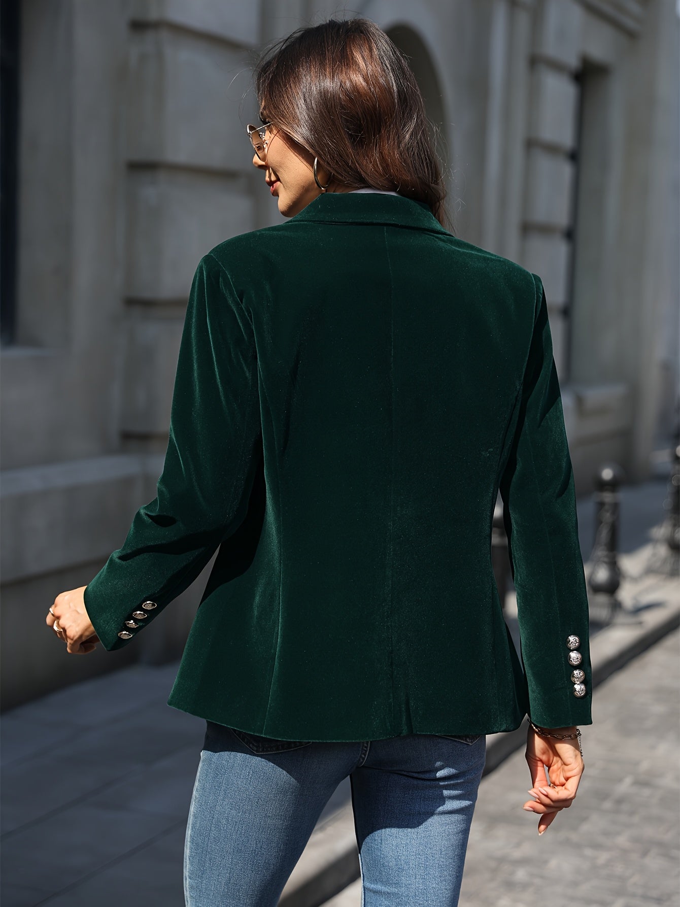 Addison - Blazer in Velluto con Bottoni Dorati Dettagli di Lusso Senza Tempo con un Tocco Moderno