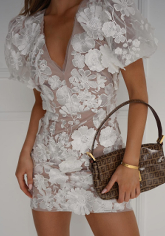 Josette - Vestido corto floral con mangas abullonadas